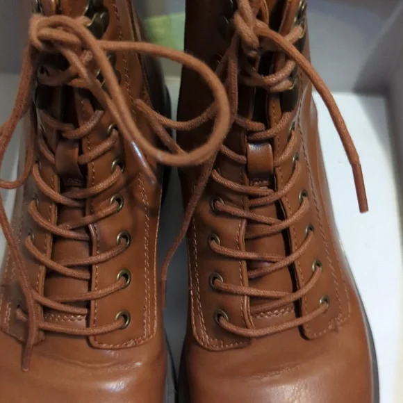 Universal Thread - Picture 4 of 8